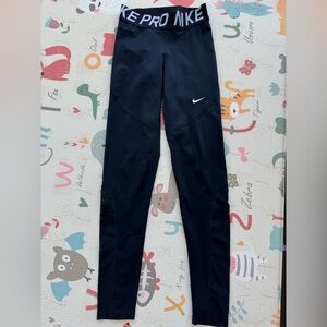 Nike women Dri-Fit Black Athletic Leggings size Small